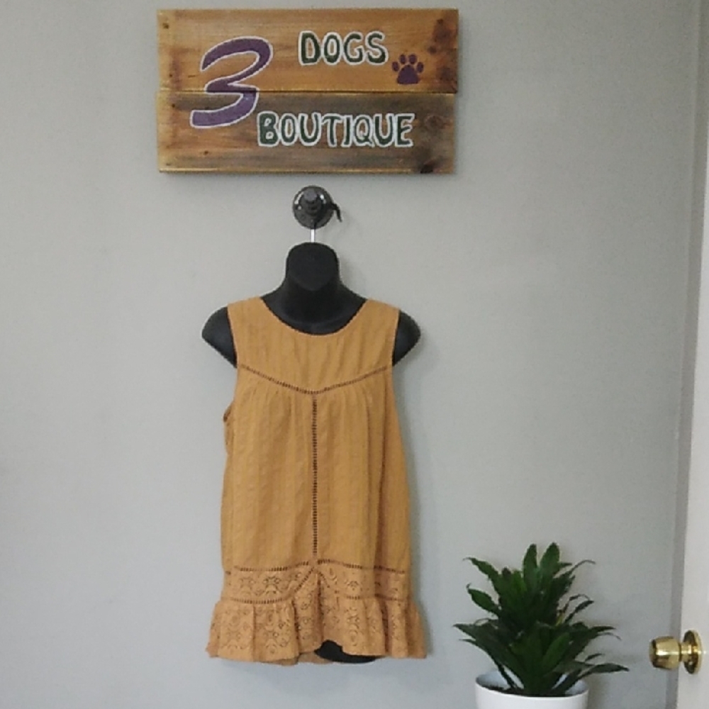 Doe & Rae Mustard Top with Lace Trim